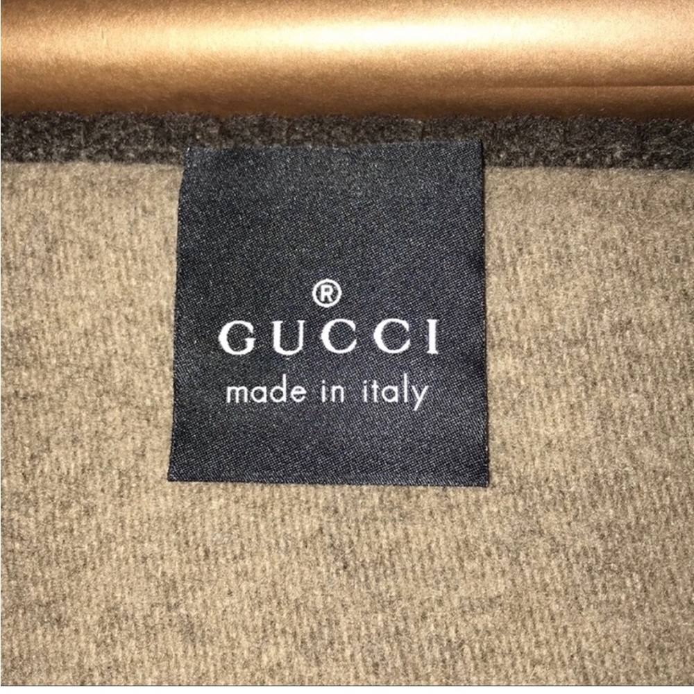 Gucci - Picture 2 of 8